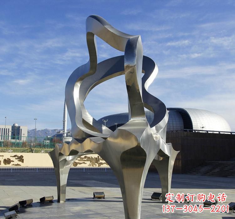 南京不锈钢钢琴雕塑让音乐穿越时空