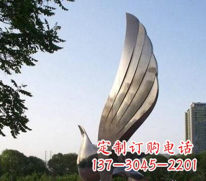 南京不锈钢鸽子雕塑美丽的象征