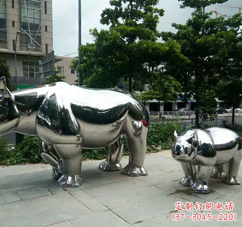 南京不锈钢犀牛雕塑把大自然带入城市