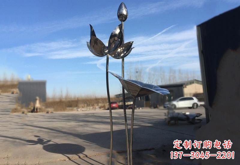 南京不锈钢荷花雕塑精美的艺术瑰宝