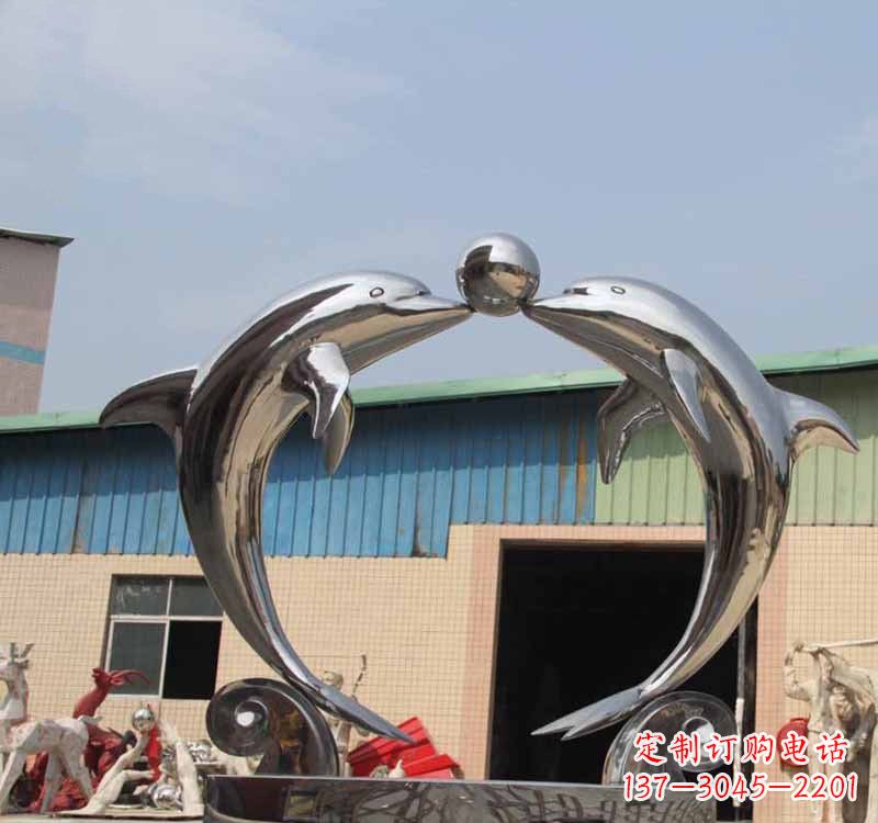 南京海豚之恋——不锈钢公园镜面海豚顶球雕塑
