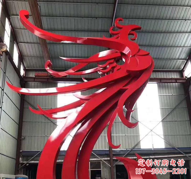 南京不锈钢凤凰雕塑高雅而精致