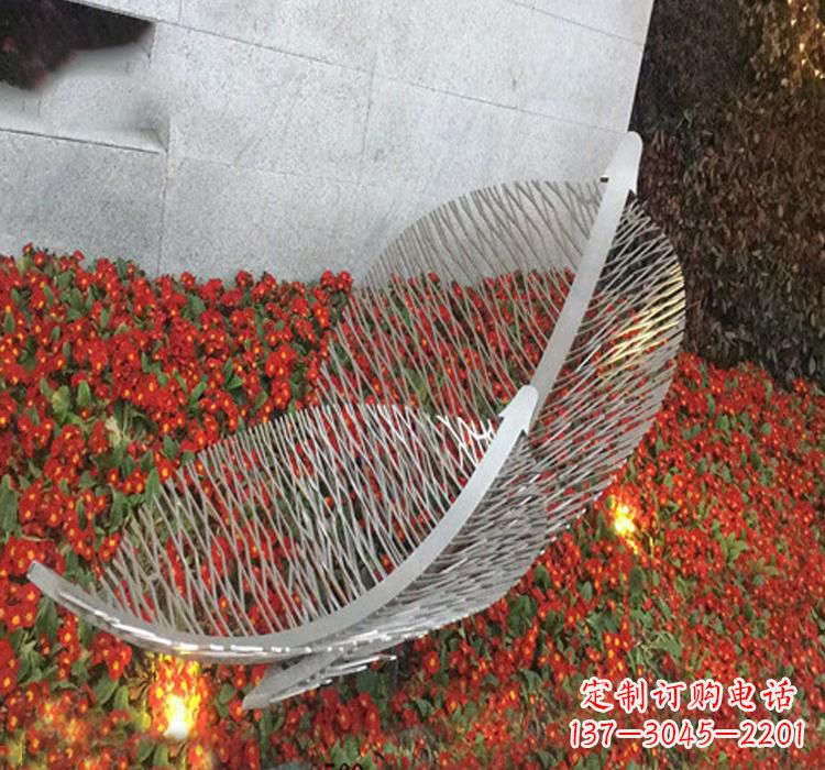 南京不锈钢公园镂空树叶雕塑——精致艺术品