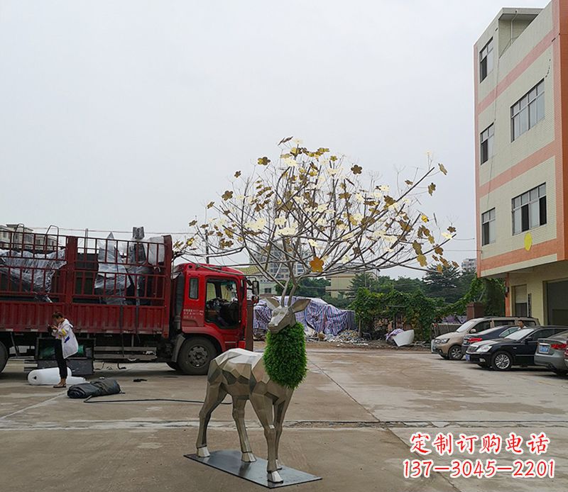 南京不锈钢公园梅花鹿雕塑 (2)