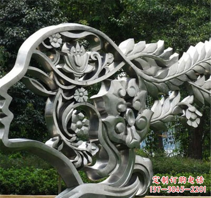 南京不锈钢雕塑美丽的象征