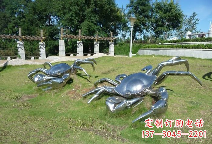 南京不锈钢螃蟹雕塑美丽的象征