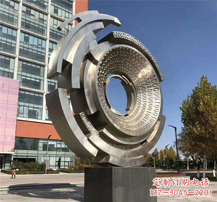 南京不锈钢齿轮雕塑流动的美丽