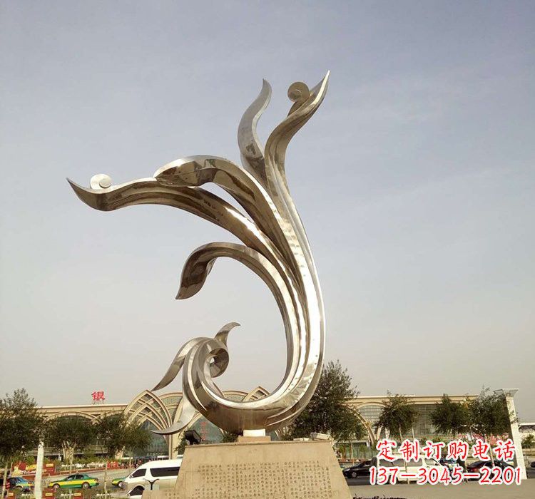 南京凤凰雕塑,让不锈钢广场更加精彩