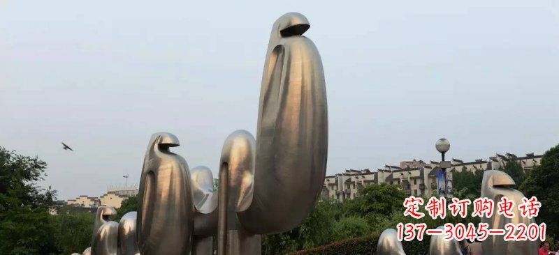 南京不锈钢广场抽象骆驼景观雕塑