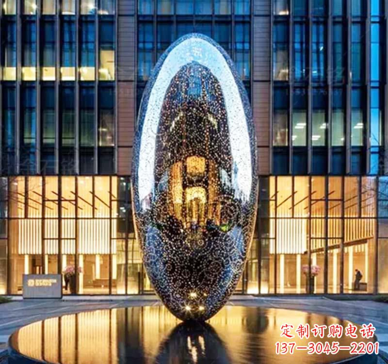 南京不锈钢圆环雕塑抽象艺术的完美诠释