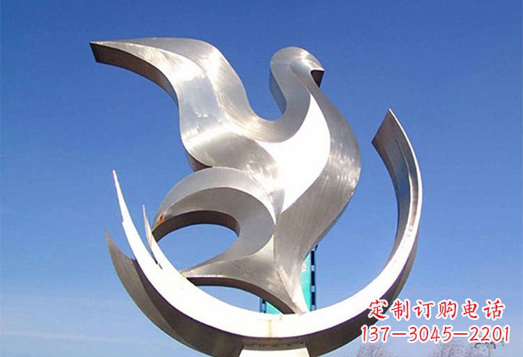 南京不锈钢鸽子雕塑象征着和平