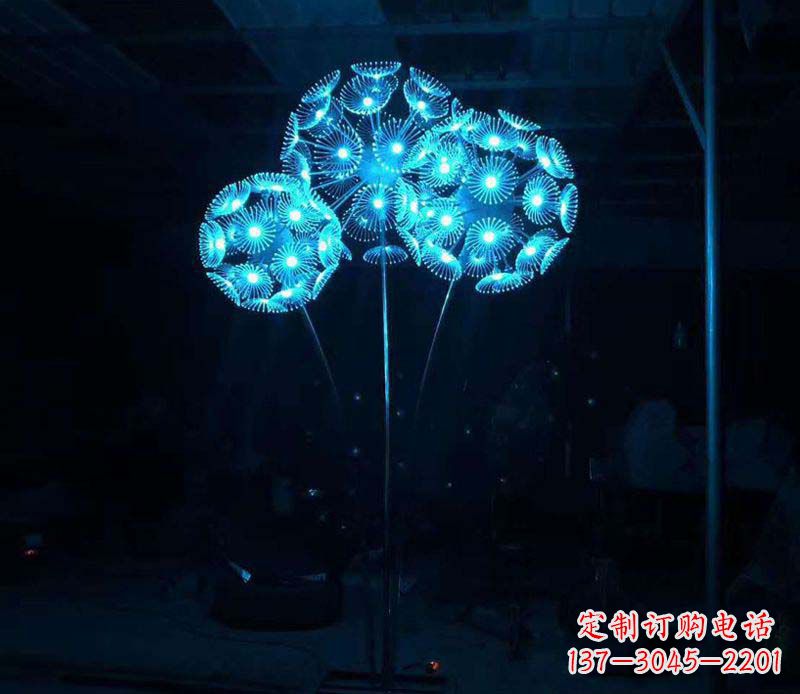 南京不锈钢蒲公英雕塑——象征着美丽的自由