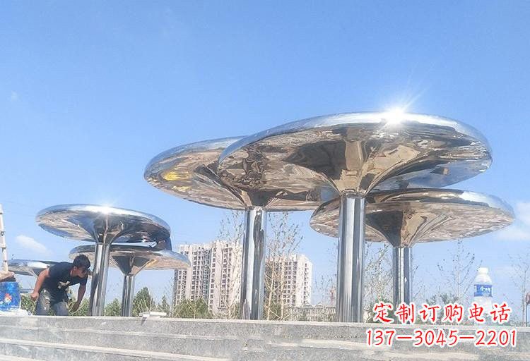 南京不锈钢广场凉亭雕塑——精美雕塑点缀美丽环境