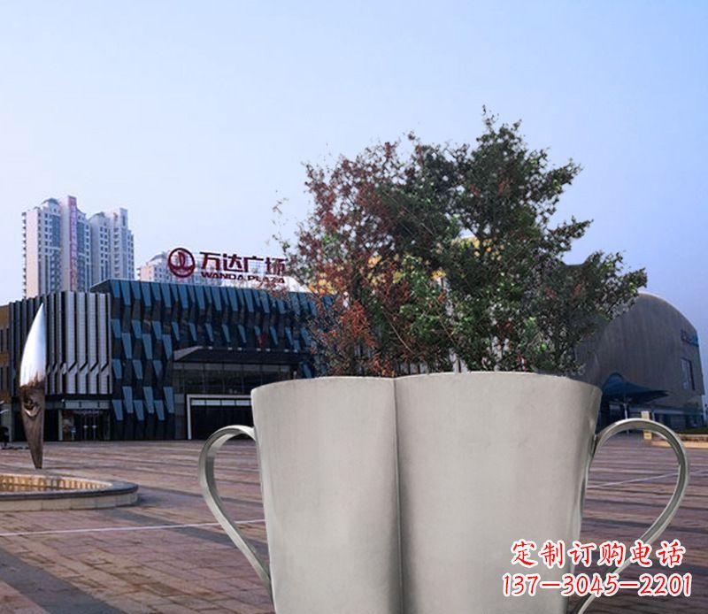 南京不锈钢广场水杯花盆雕塑 (2)