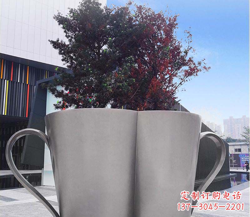 南京不锈钢广场水杯花盆雕塑