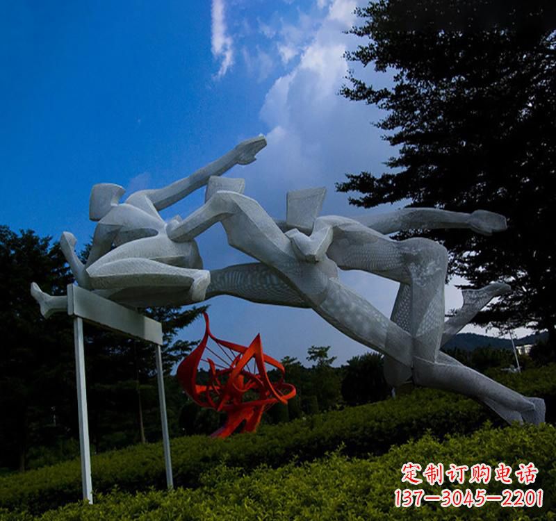 南京不锈钢中的运动员雕塑