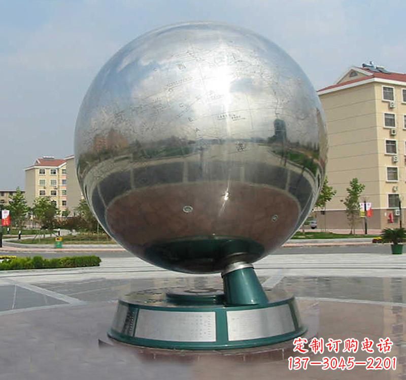 南京不锈钢地球雕塑现代艺术的精美结合