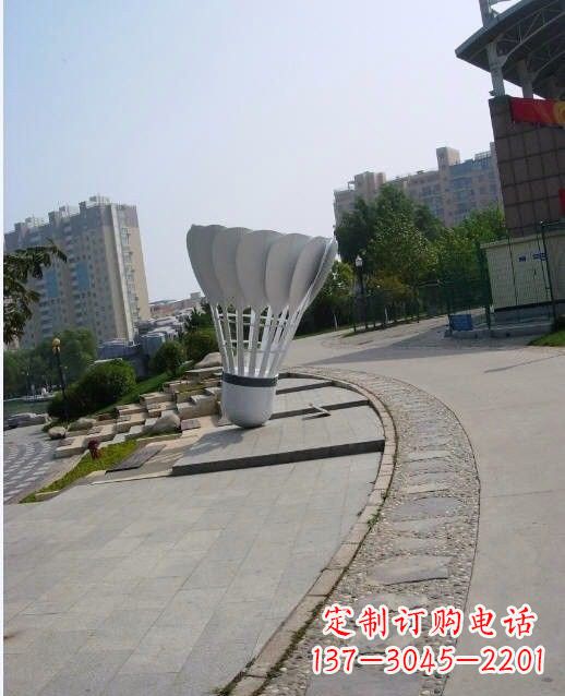 南京羽毛球雕塑一座展现精神风貌的艺术精品
