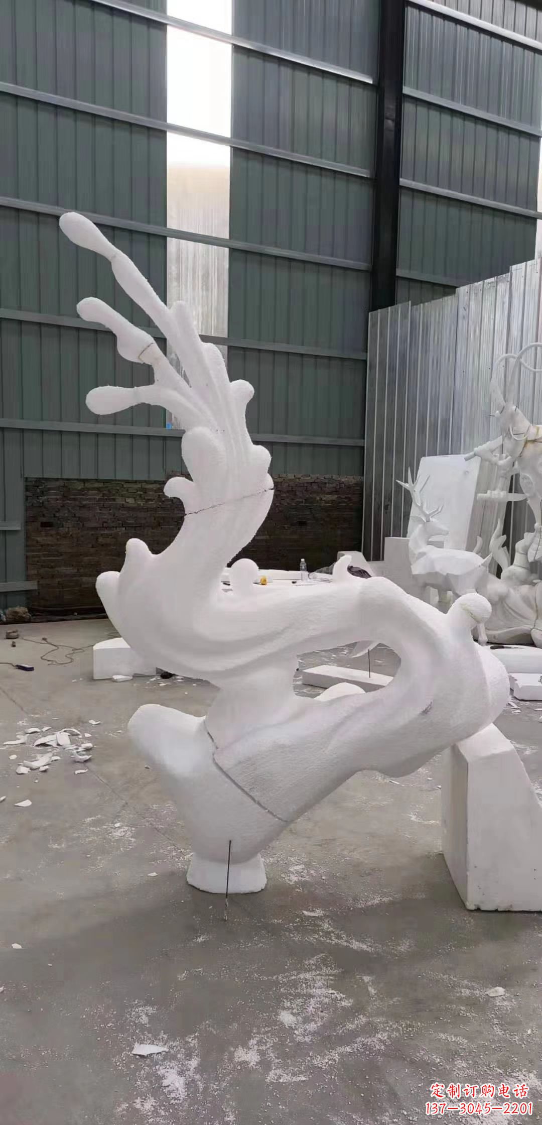 南京魔力凤凰不锈钢的美学雕塑