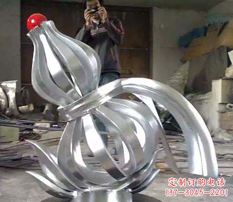南京不锈钢葫芦雕塑艺术与科技的完美结合