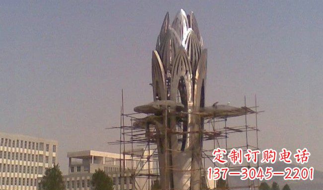 南京不锈钢火炬雕塑精致而又耐用