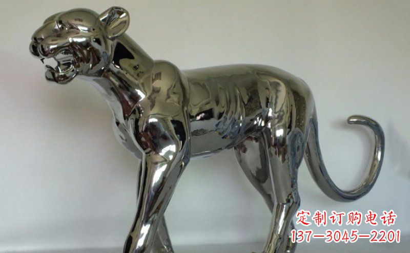 南京不锈钢金钱豹雕塑给人以高贵气质的艺术瑰宝