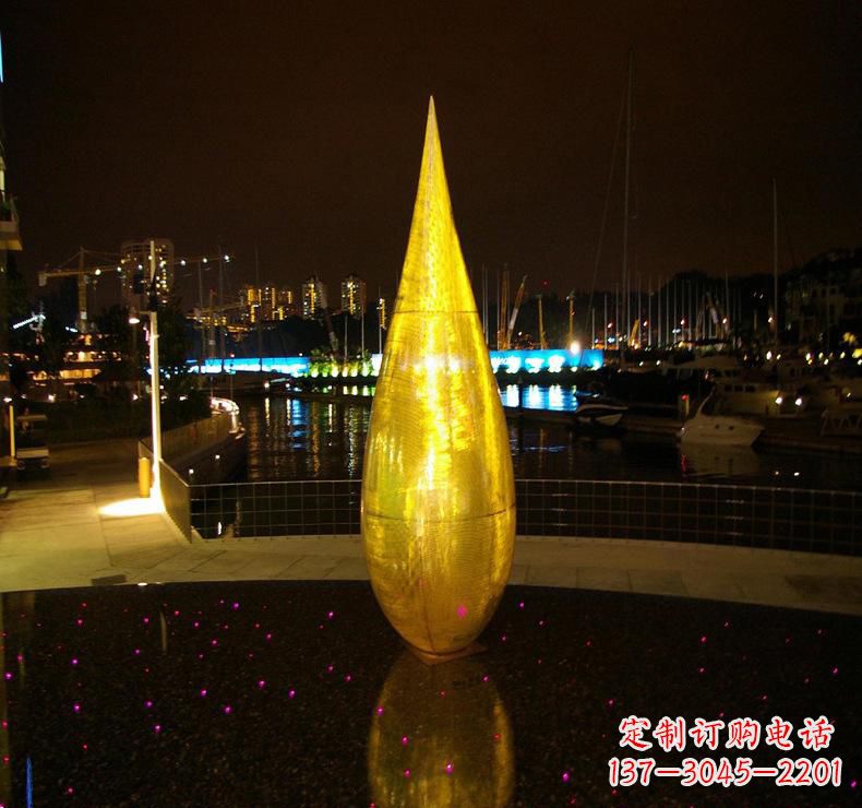 南京不锈钢水滴雕塑给环境带来美丽