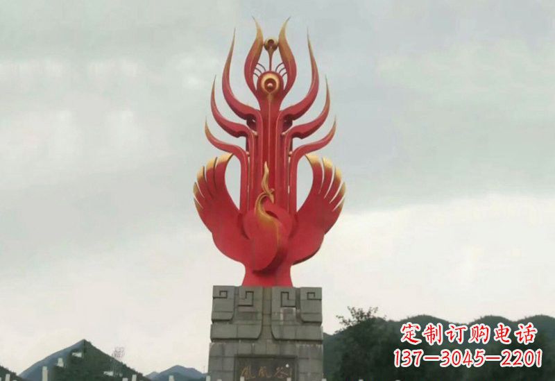 南京凤凰雕塑美丽传奇的象征