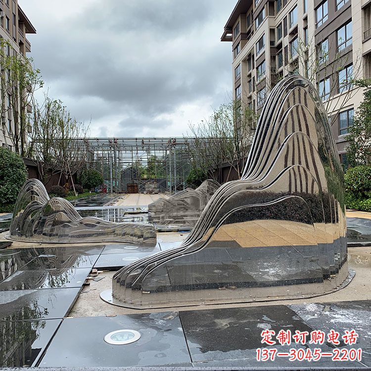 南京不锈钢镜面抽象假山