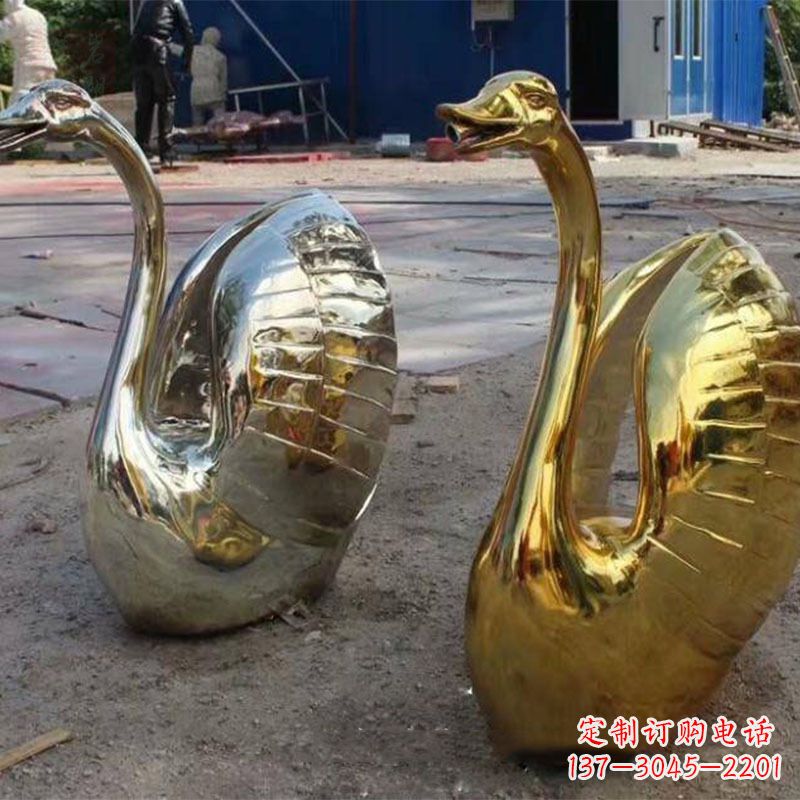 南京不锈钢天鹅雕塑精美而绚丽