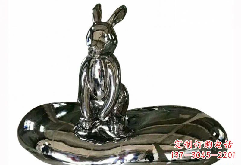 南京不锈钢镜面抽象兔子和水滴雕塑