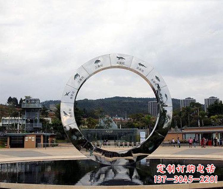南京恐龙圆环雕塑让恐龙永久存在