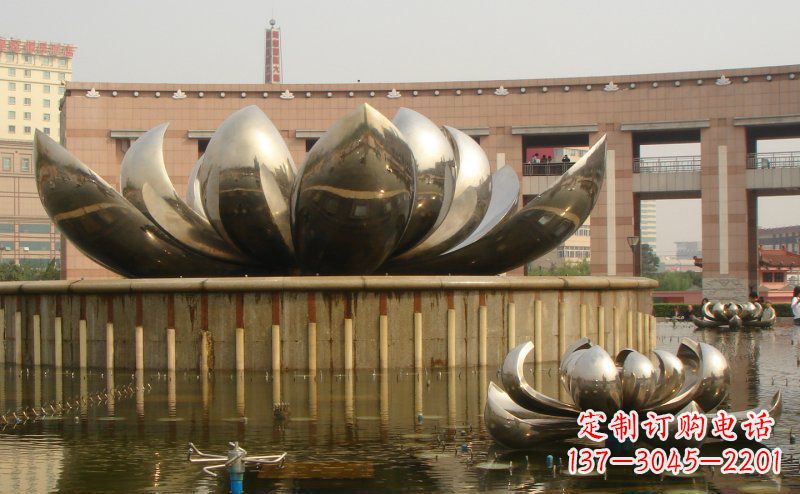 南京不锈钢莲花雕塑一种精美的艺术品