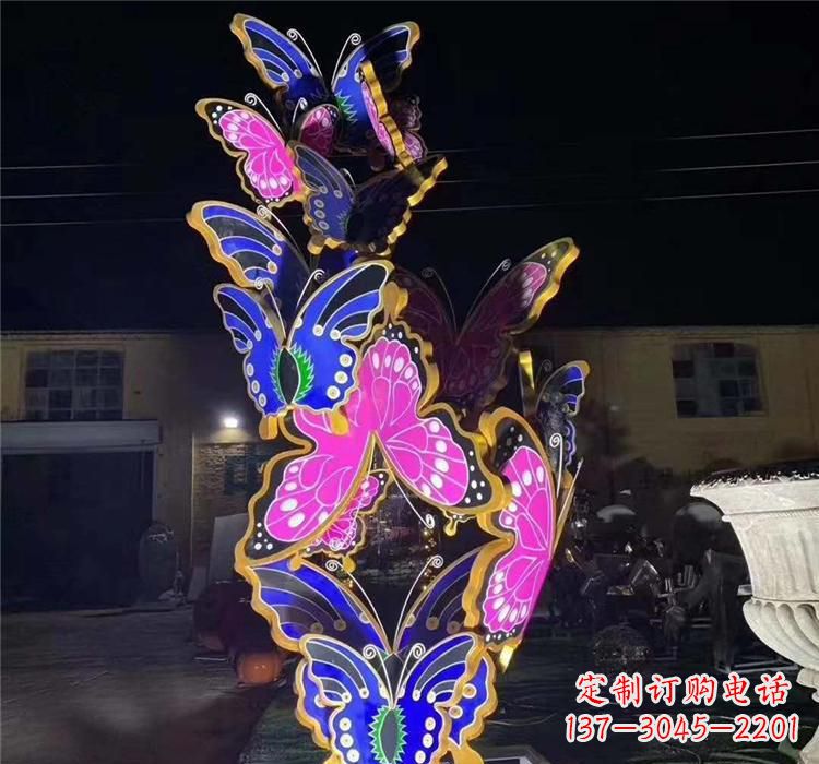 南京不锈钢镂空蝴蝶雕塑——自由自在的艺术风景
