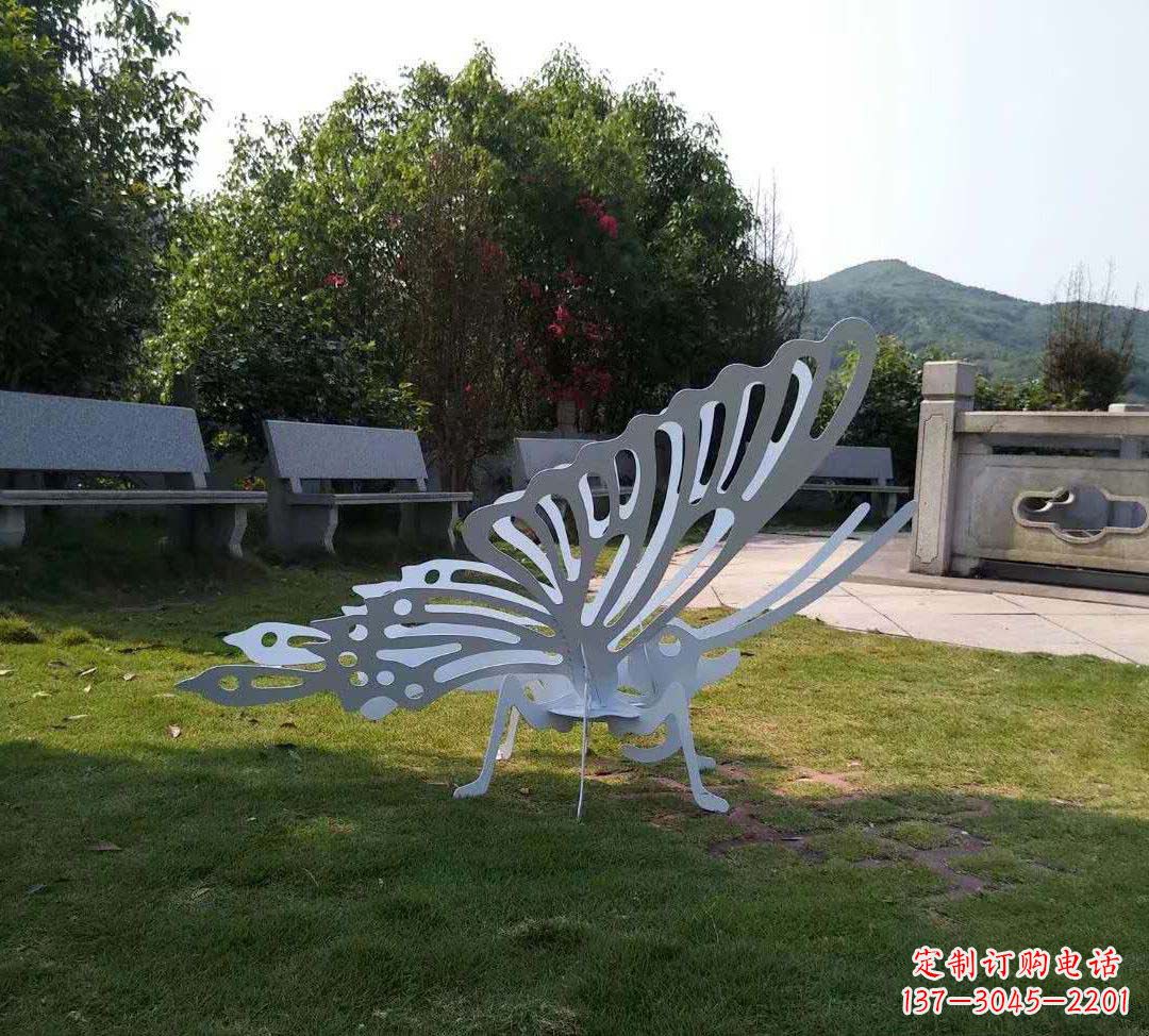 南京不锈钢镂空蝴蝶装饰雕塑精美雕塑点缀美好生活
