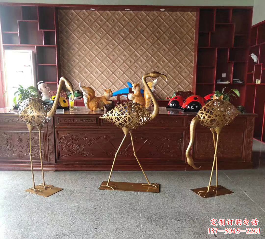 南京不锈钢火烈鸟雕塑——熠熠生辉