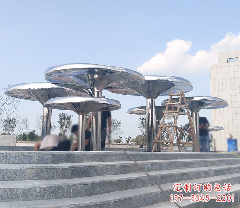 南京不锈钢蘑菇公园景观雕塑