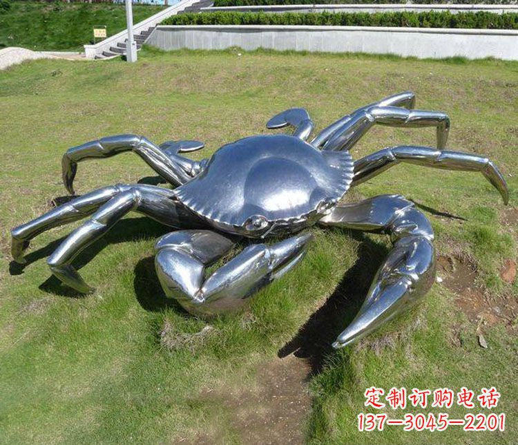 南京不锈钢螃蟹雕塑——给景观增添灵动之美