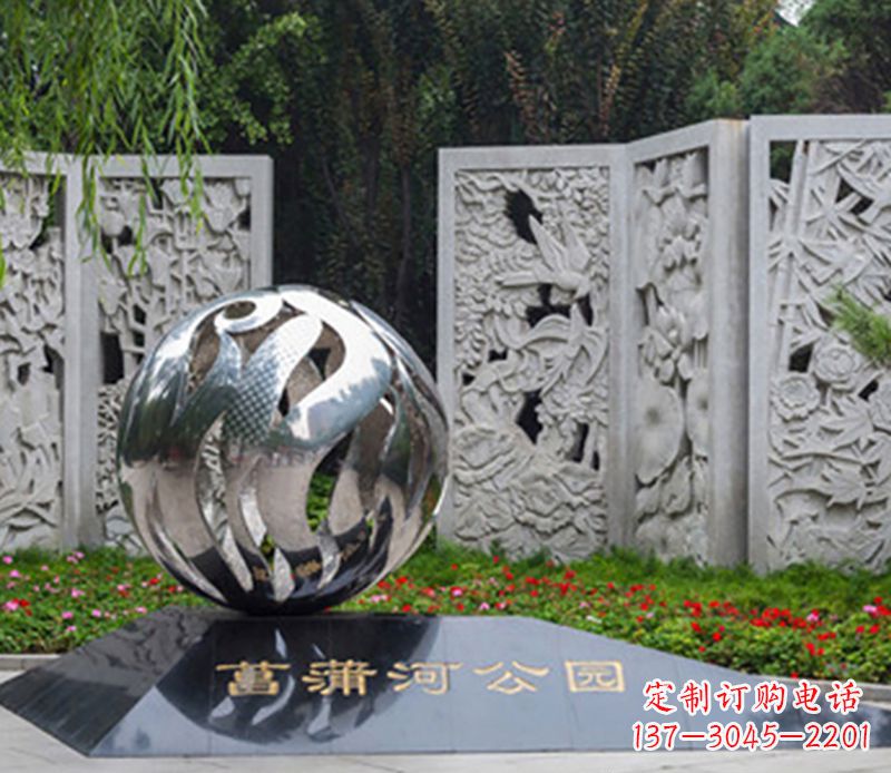 南京飘带雕塑不锈钢的外部装饰