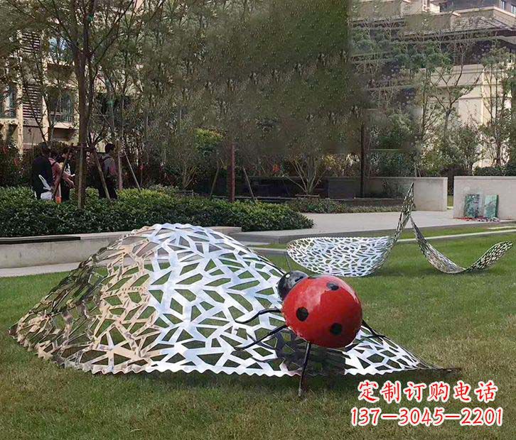 南京不锈钢瓢虫造型雕塑