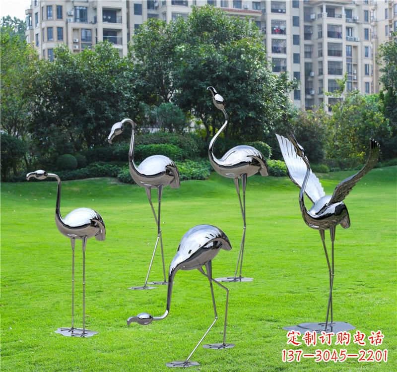 南京不锈钢仙鹤雕塑——传承中华文化精髓