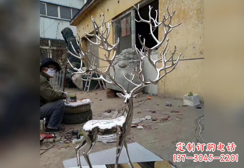 南京不锈钢树枝鹿雕塑