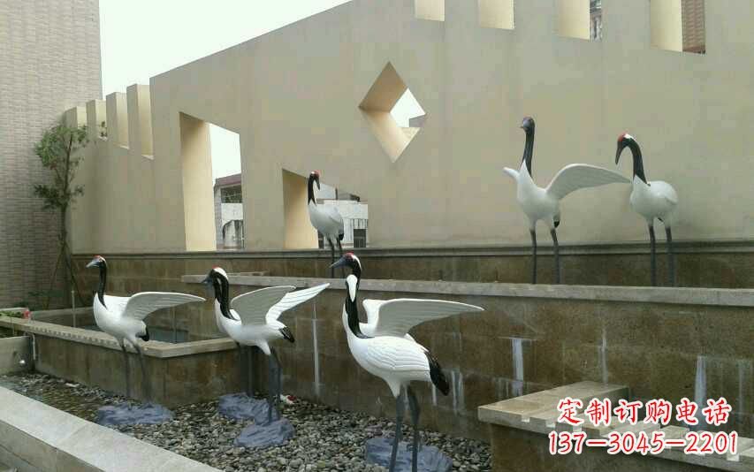 南京不锈钢水池仙鹤雕塑精美的艺术品