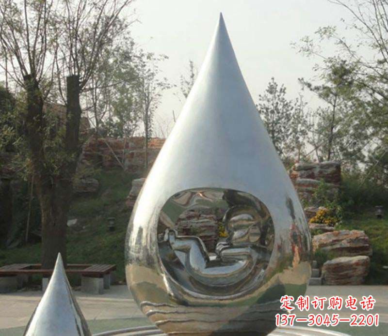 南京不锈钢水滴雕塑精致简约的艺术之美