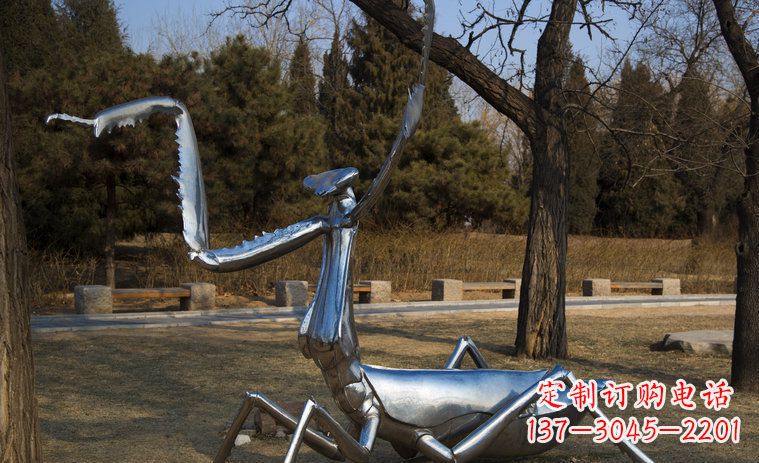 南京不锈钢螳螂园林景观雕塑创意缔造美景