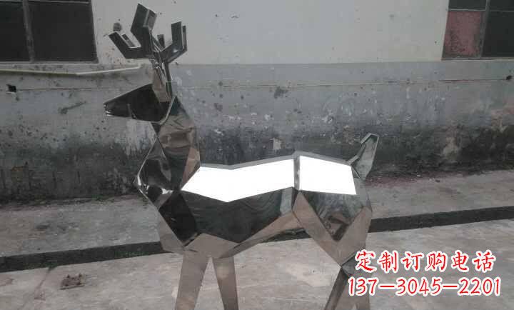 南京不锈钢小鹿石雕——雕塑中的优雅与高贵
