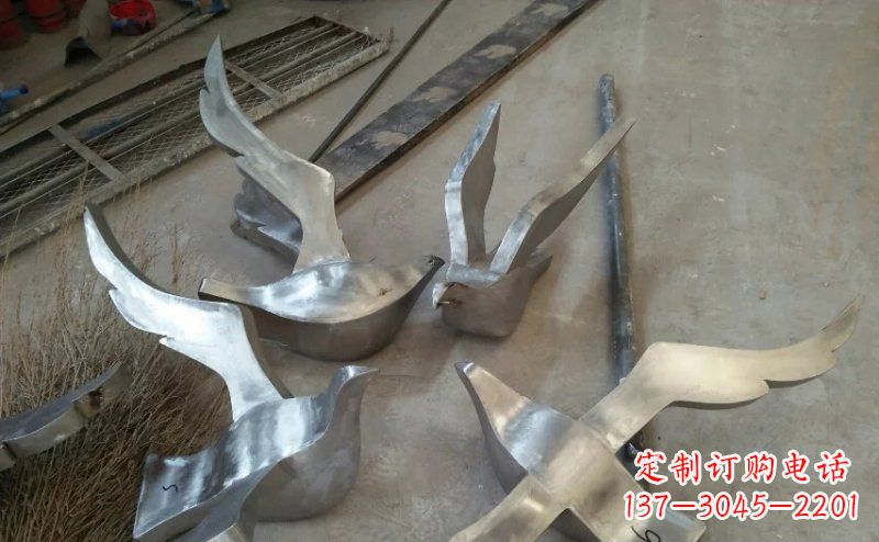 南京精美的不锈钢小型鸽子雕塑