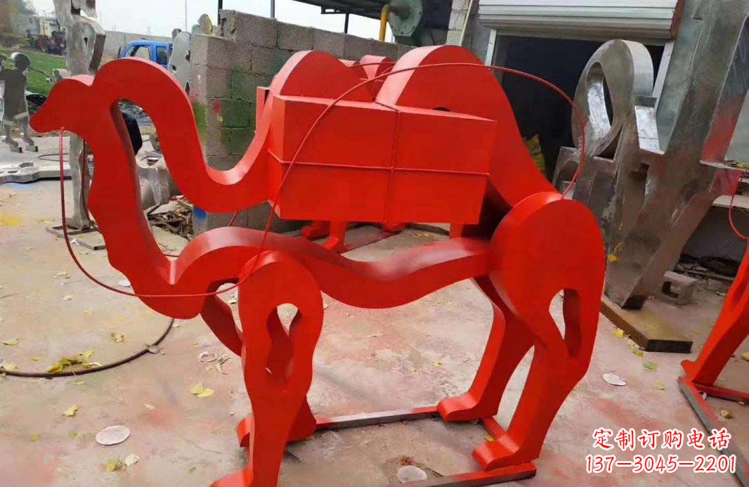 南京不锈钢艺术骆驼雕塑——雕塑精美的艺术之作