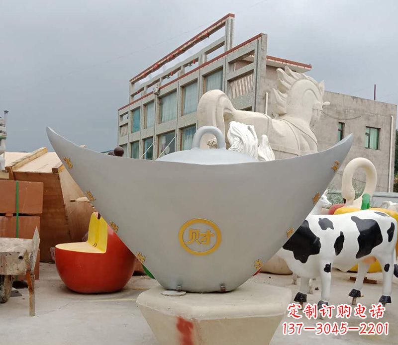 南京不锈钢元宝雕塑精美而珍贵