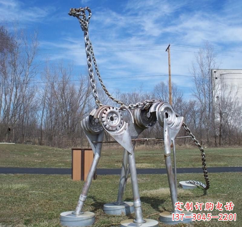 南京不锈钢恐龙雕塑集艺术与自然于一体